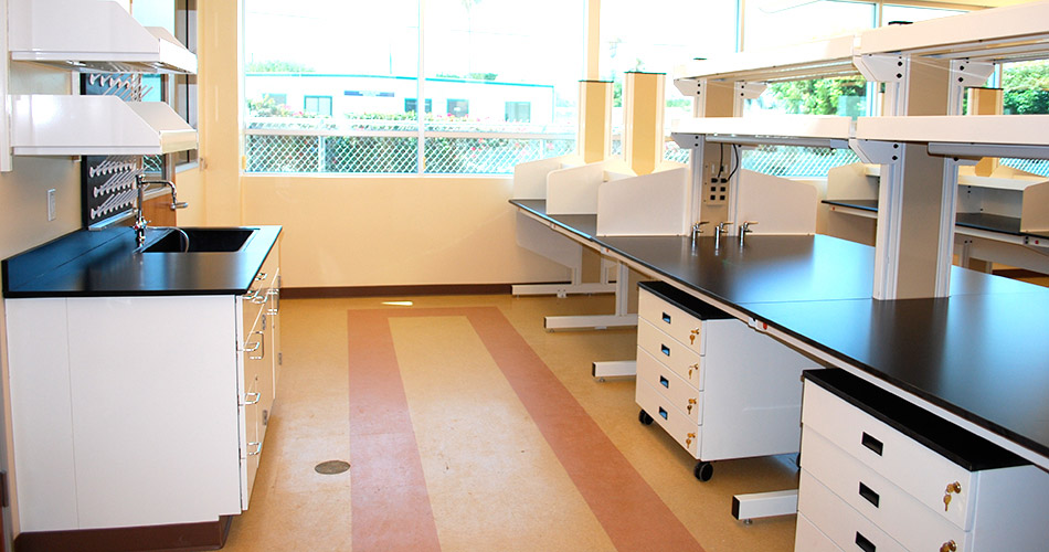 Lab Table Manufacturers in Hyderabad and Lab Table Suppliers in Hyderabad